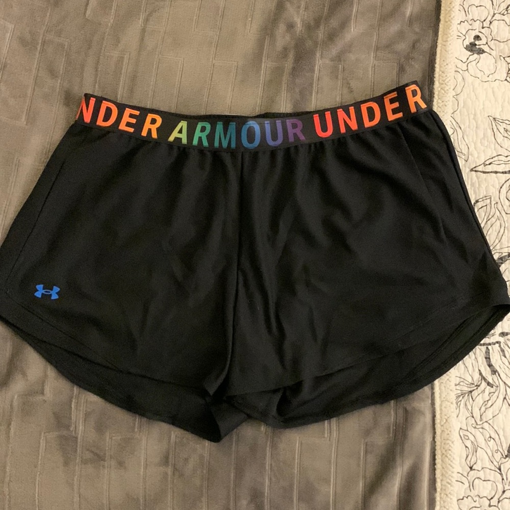 Under Armour - Rainbow Waist Shorts